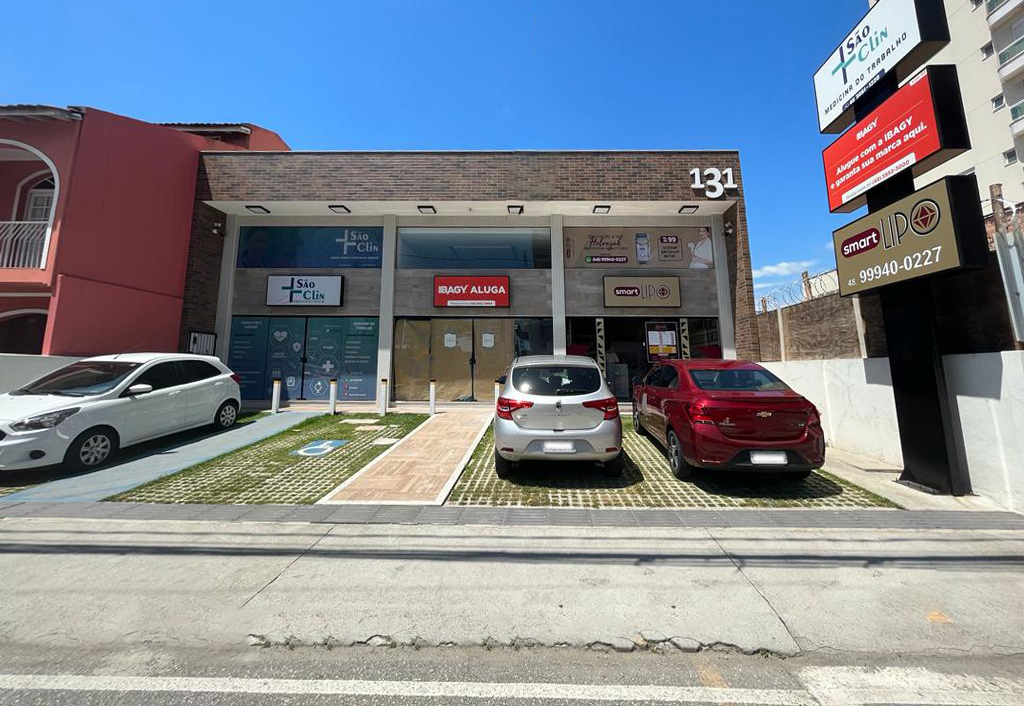 Edificação comercial Abreu 2